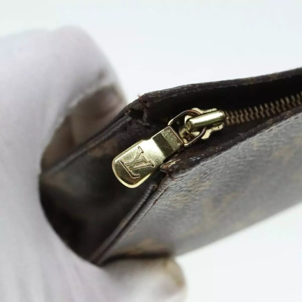 LOUIS VUITTON Monogram Bucket PM Accessory Pouch - Picture 11 of 16